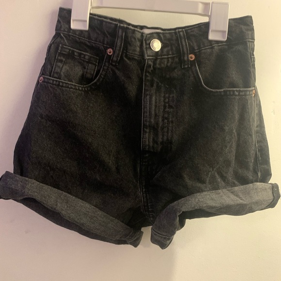 zara black denim shorts - Picture 2 of 3